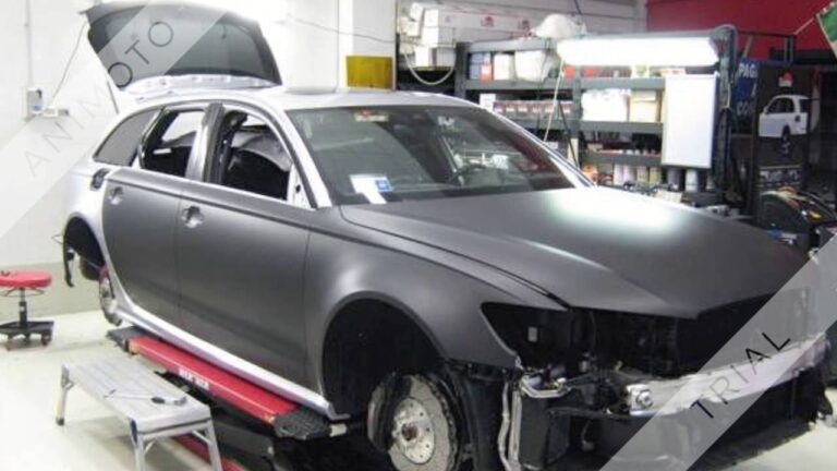 Audi RS6 Nera Opaca: L&#8217;Auto Che Non Passa Inosservata